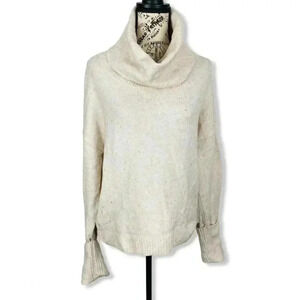 Chelsea 28- tan turtleneck sweater- S